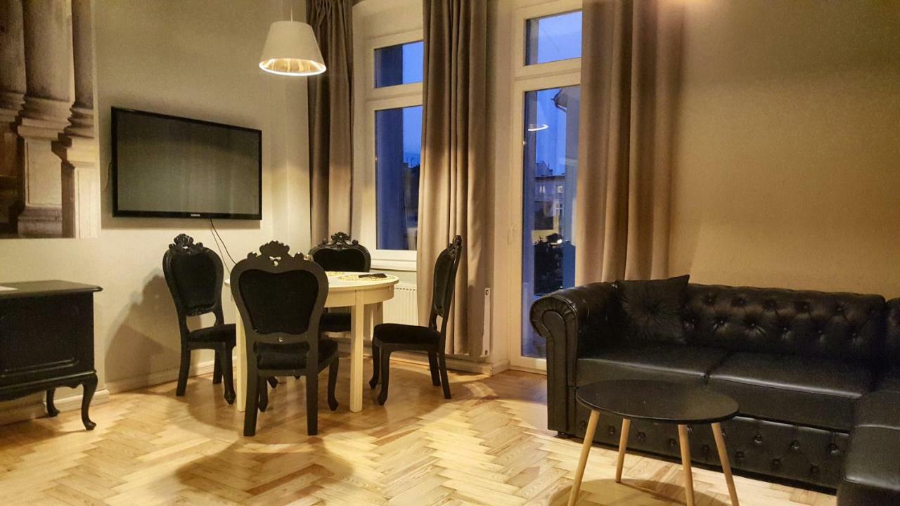 אלק Classic Apartments - Top Location, Bezplatny Parking מראה חיצוני תמונה