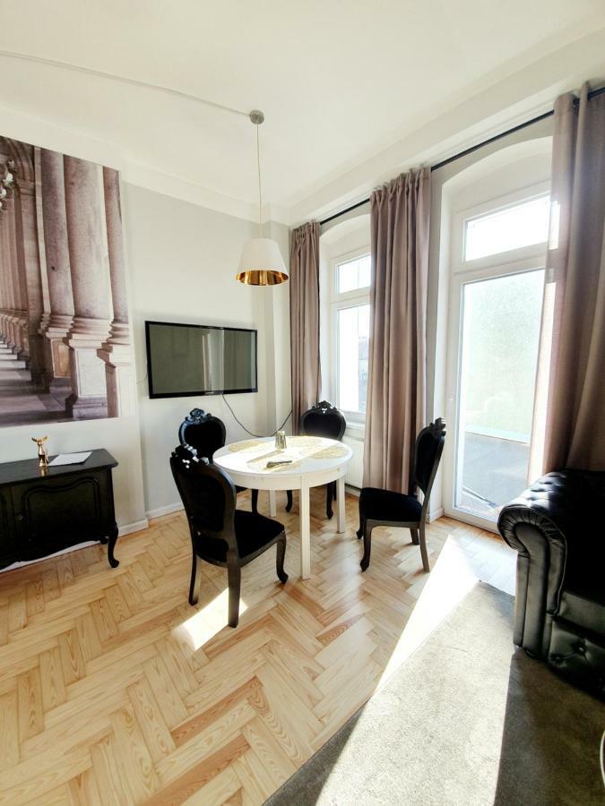 אלק Classic Apartments - Top Location, Bezplatny Parking מראה חיצוני תמונה